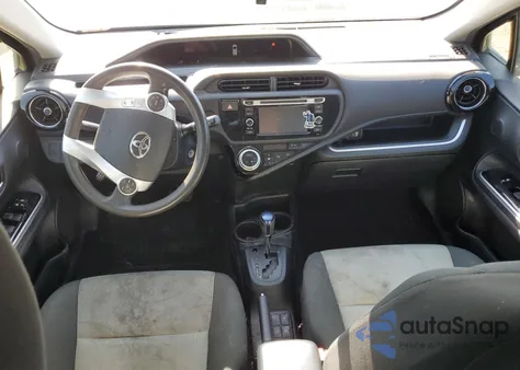 2016 Toyota Prius C из США, поврежденный, VIN JTDKDTB35G1116840